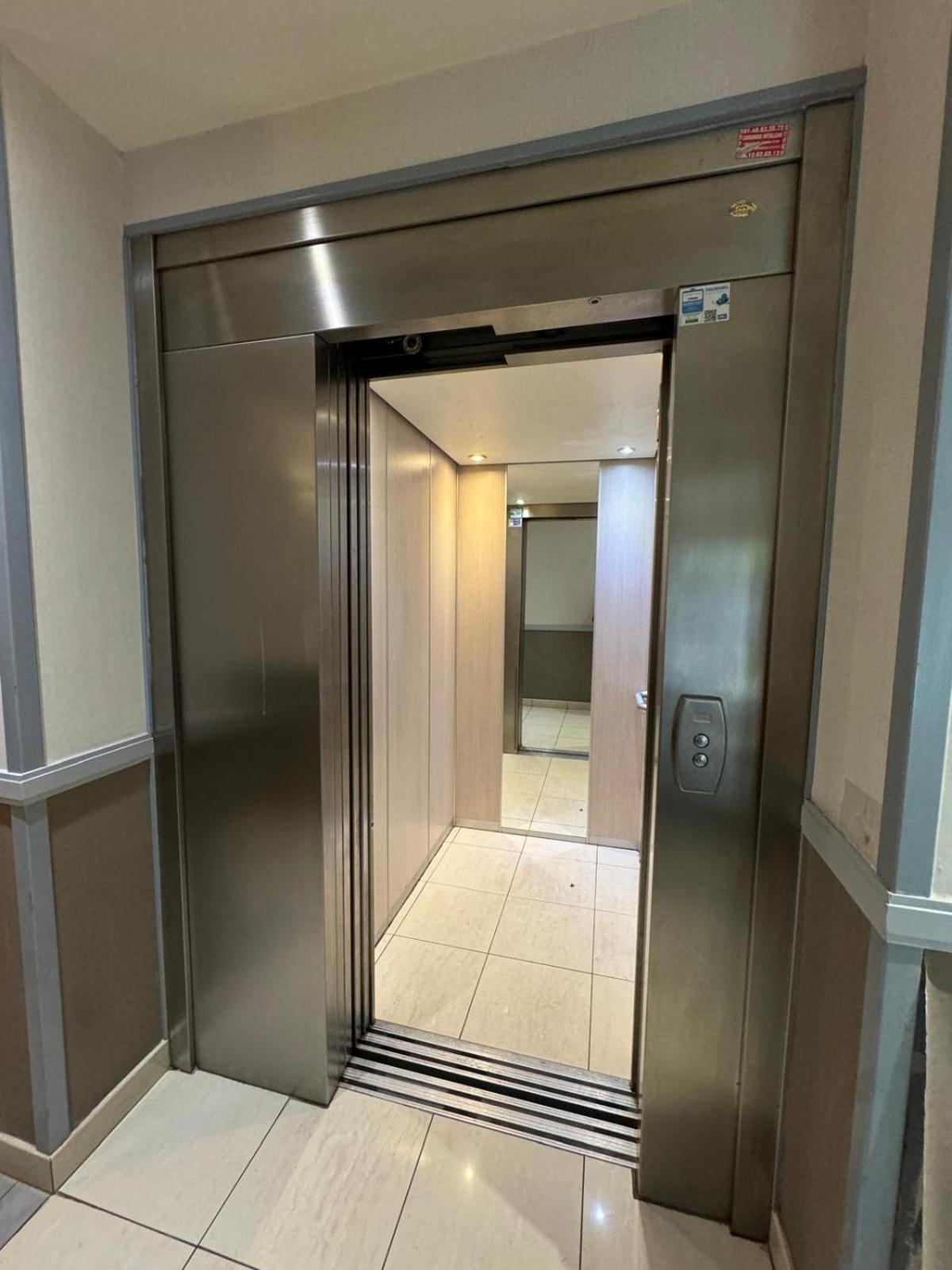 Appartement Magnolia 40M2, Parking Et Wifi Gratuit Montévrain Exterior foto
